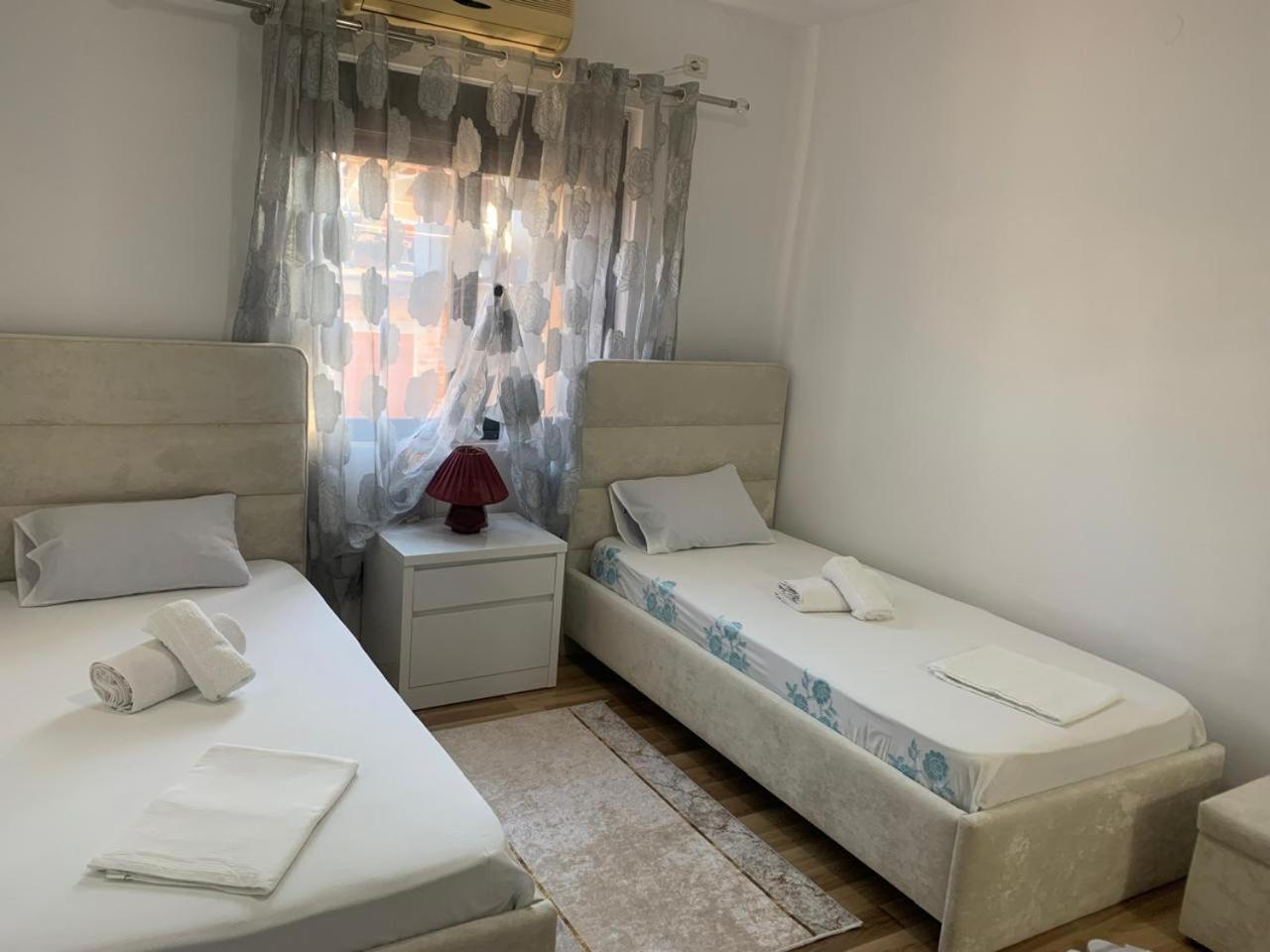 Flat In Berat'S Center Apartment Bagian luar foto