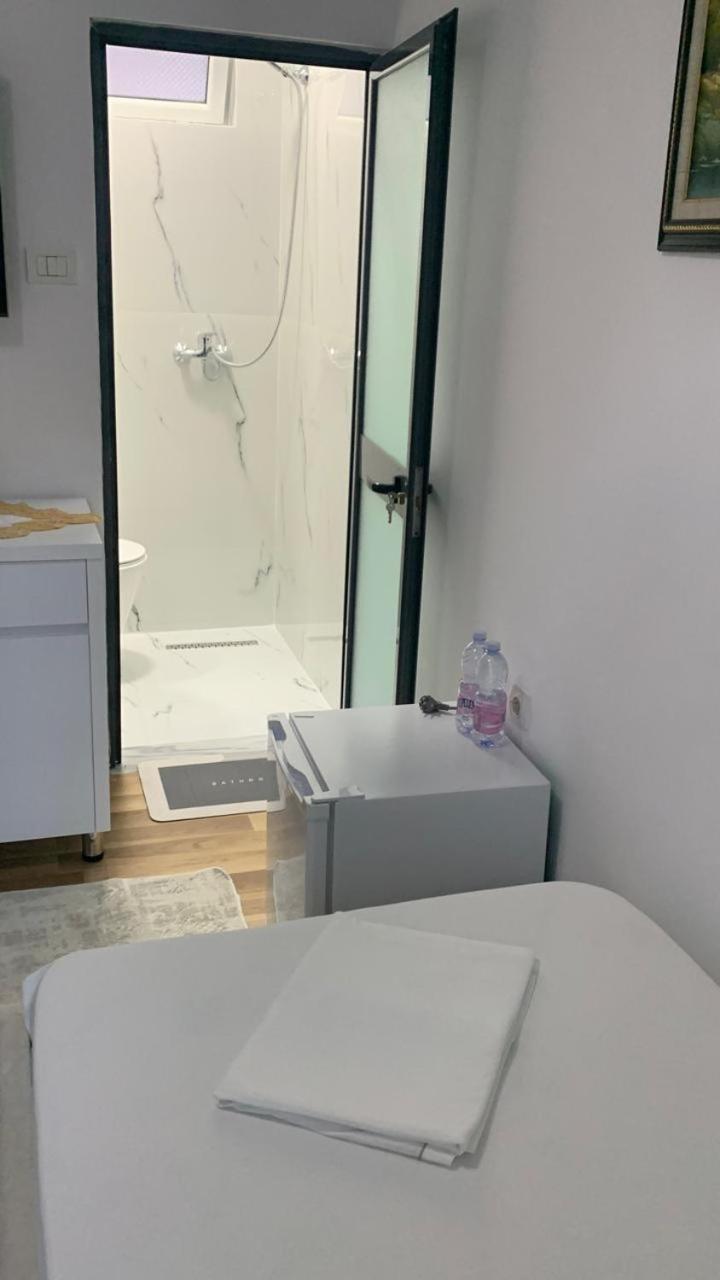 Flat In Berat'S Center Apartment Bagian luar foto