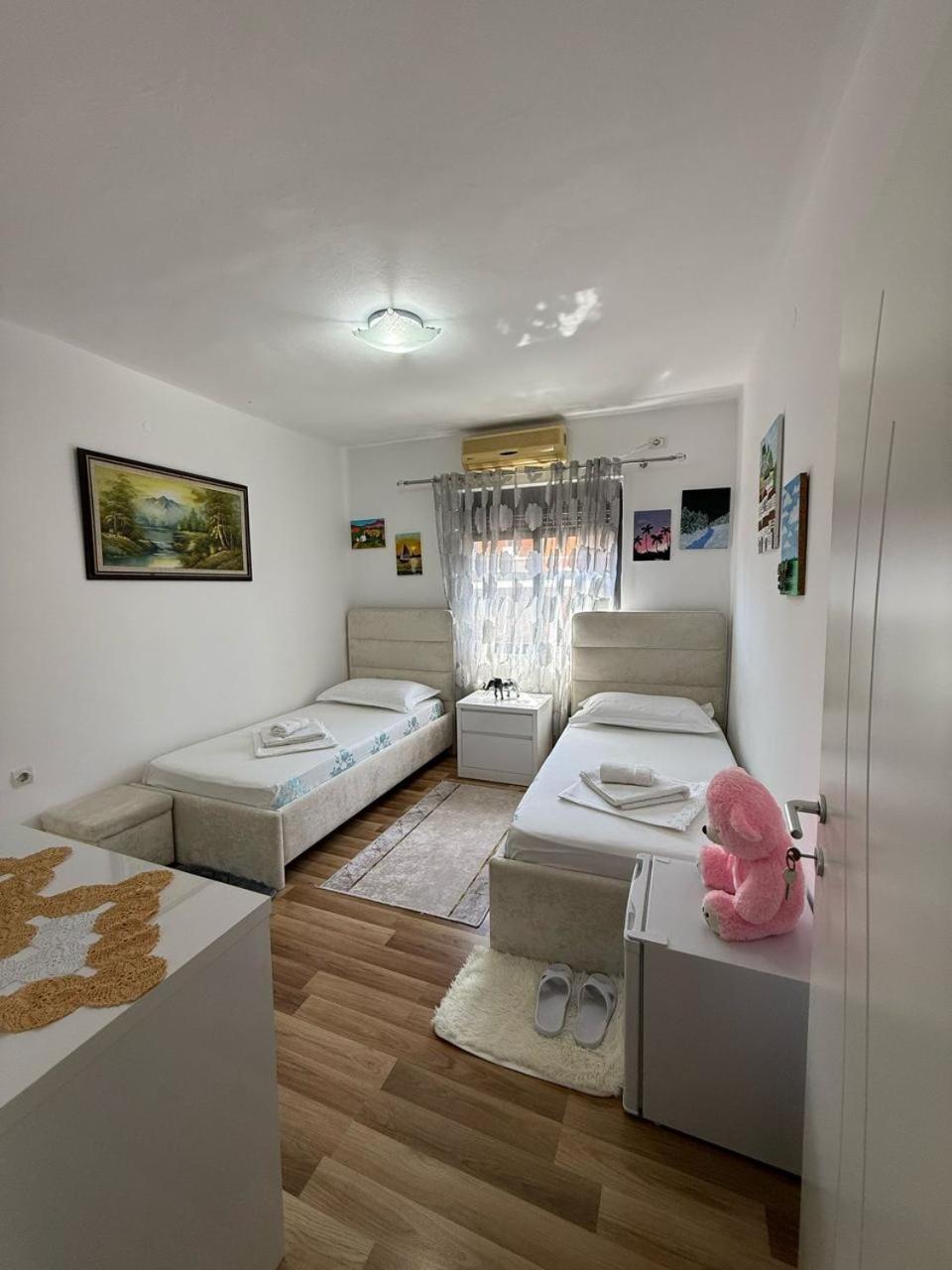 Flat In Berat'S Center Apartment Bagian luar foto