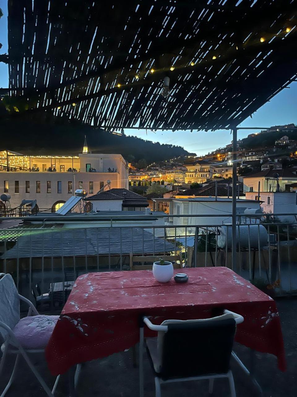 Flat In Berat'S Center Apartment Bagian luar foto